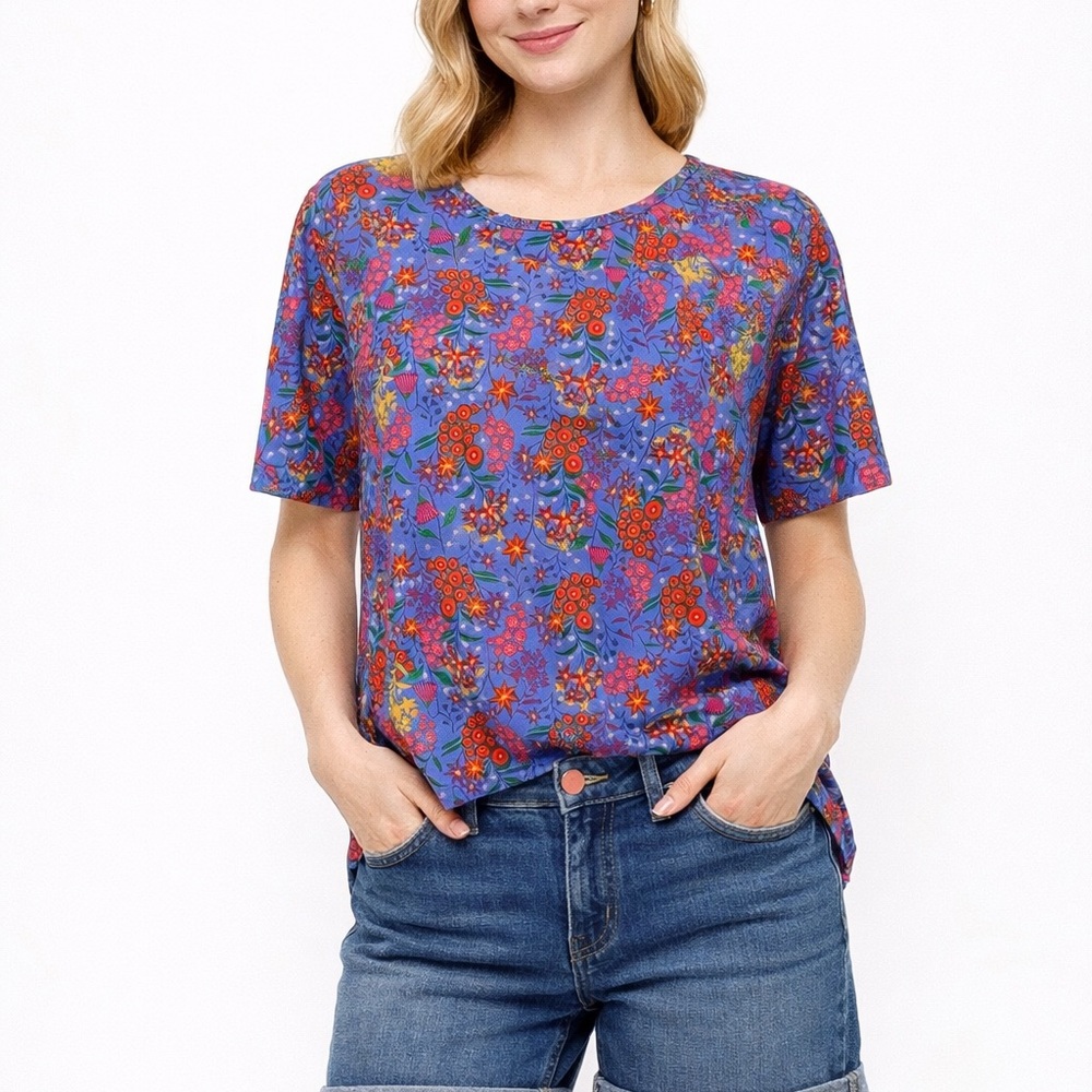 LuLaRoe Floral Short Sleeve Tee in Purple with Red Accents XXS